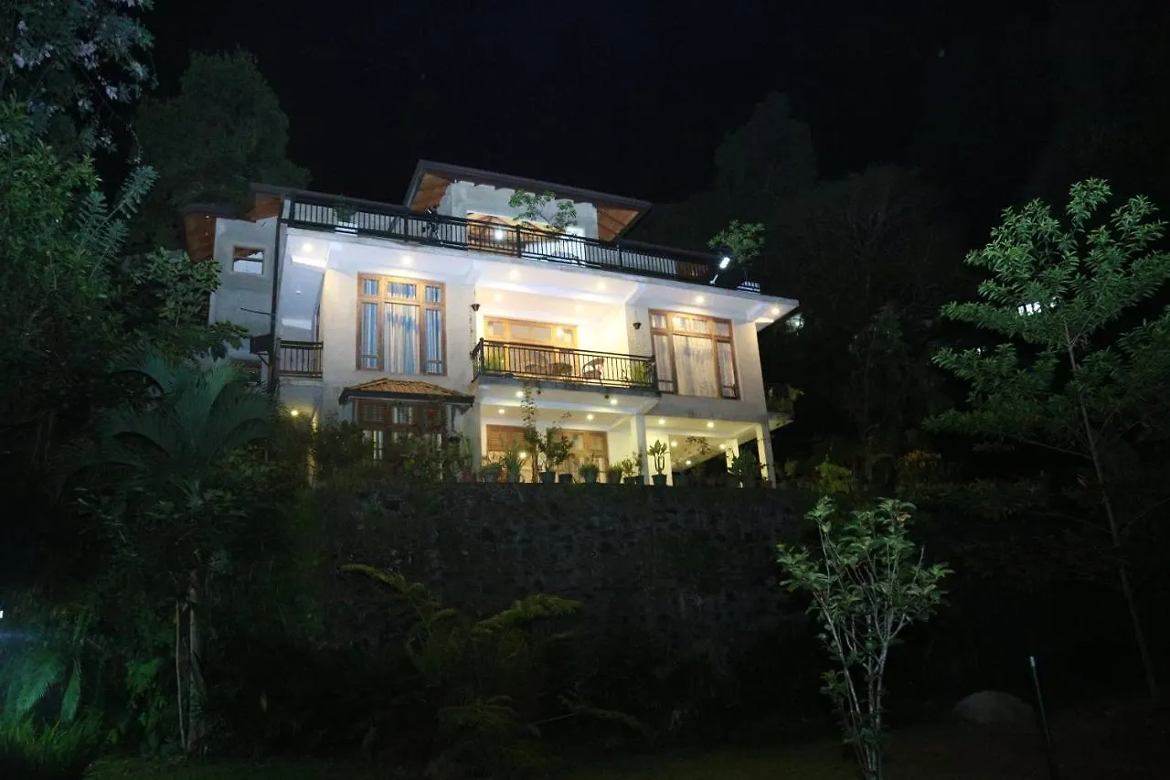 Проживание в семье Chathu Holiday Home Канди Шри-Ланка