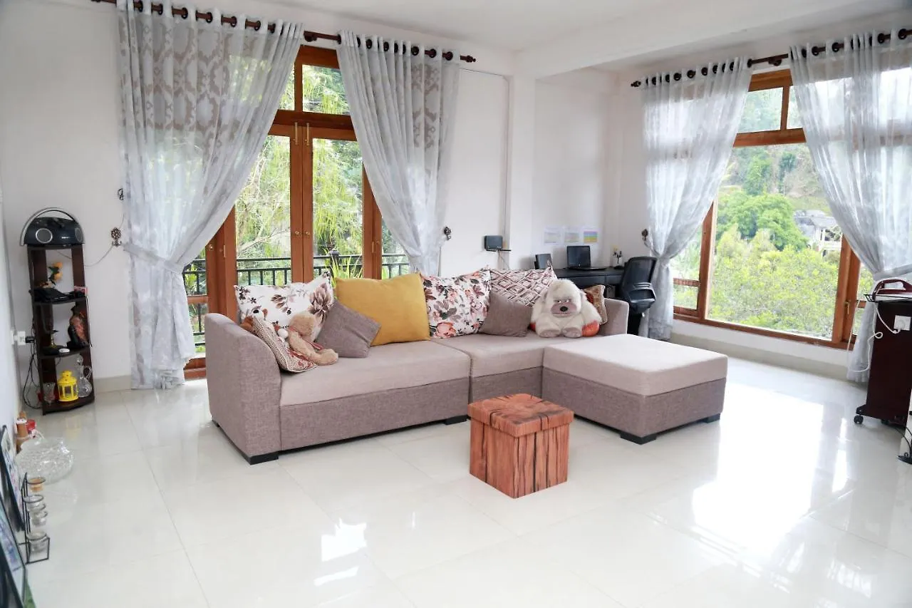 Chathu Holiday Home Канди