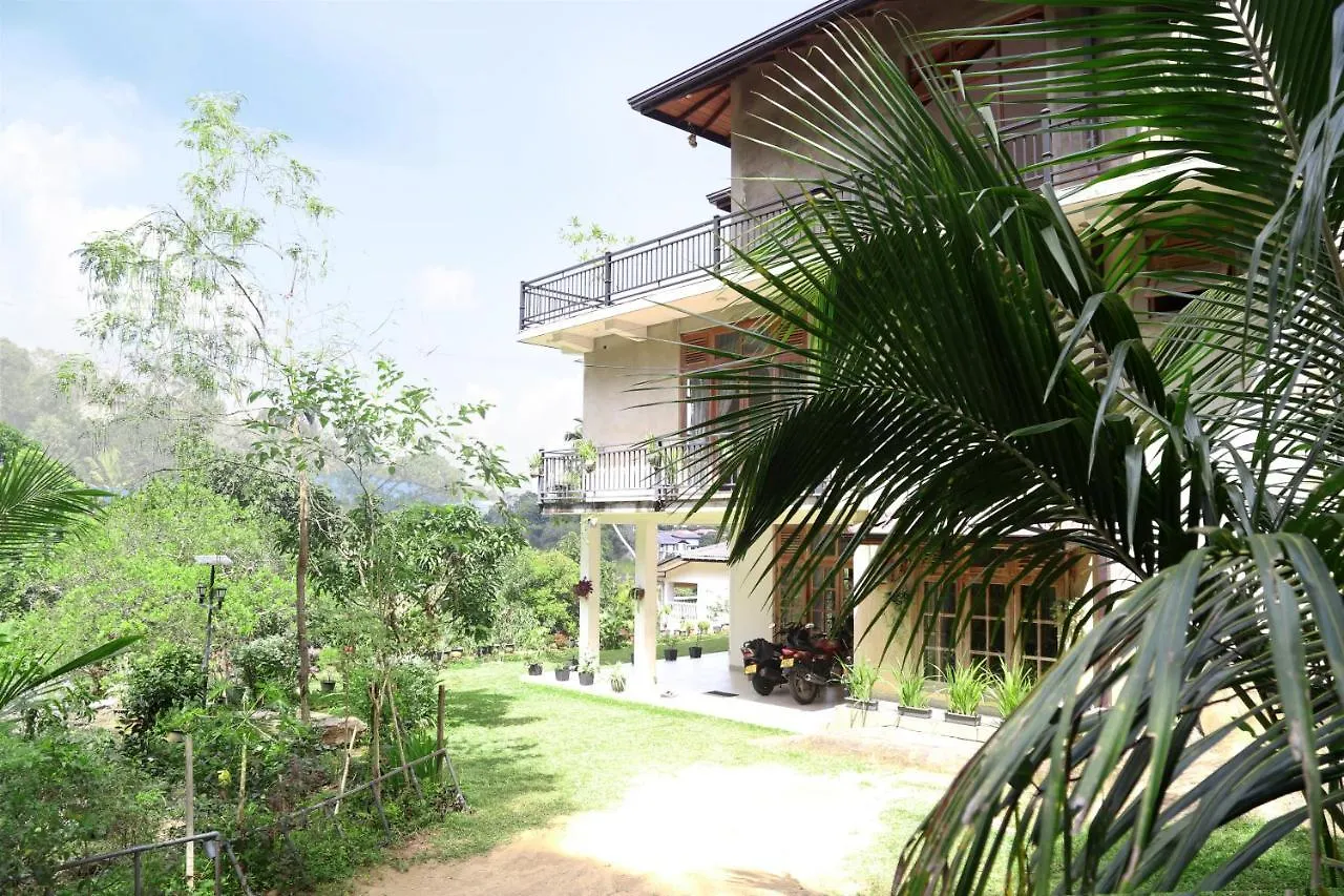 Chathu Holiday Home Канди 0*,
